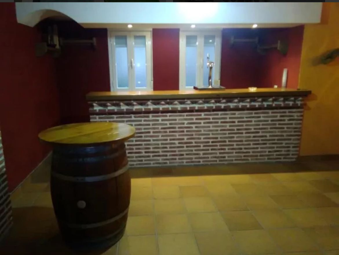 Bodega de Tus Casitas de Navaluenga