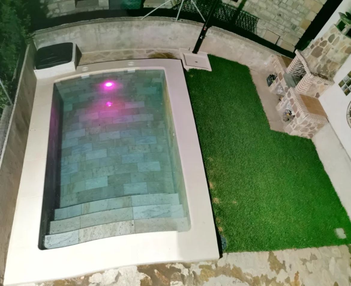 Patio privado de Tus Casitas de Navaluenga